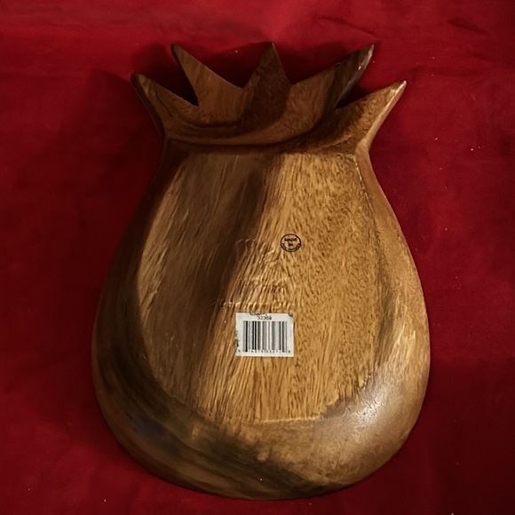 TropEco Monkeypod Wood Three-Section Pineapple Serving Plate - Picture 4 of 6